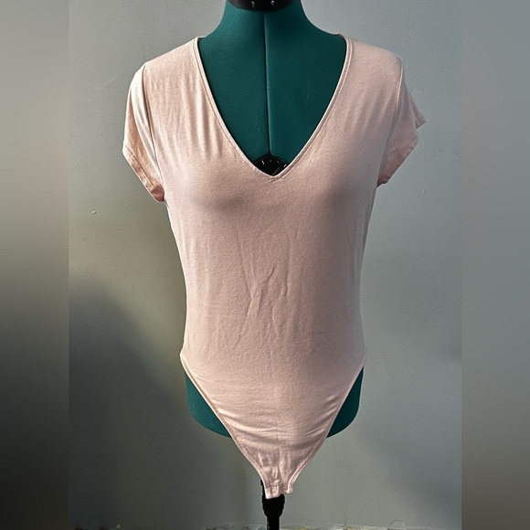 Old Navy baby Pink Bodysuit from 2022 - Picture 1 of 9